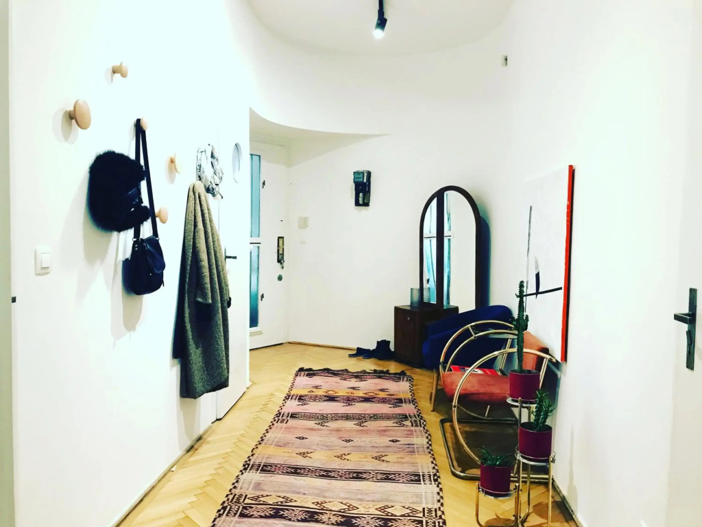 Spacious Bauhaus icon flat with fitness room in Central Buda, close to the river and Margaret island
