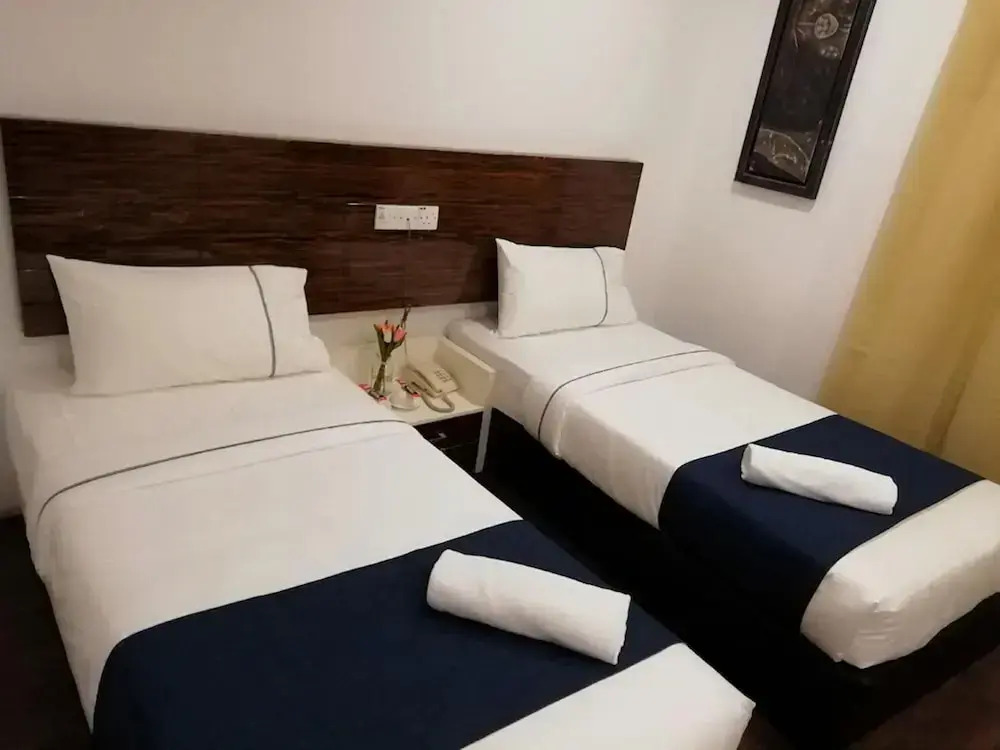 Capital O 91016 HOTEL POLLODIUM TRX