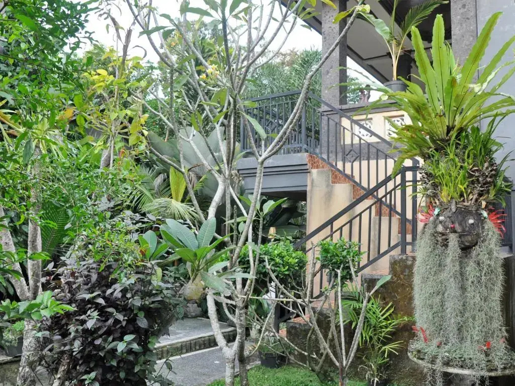Pancer House