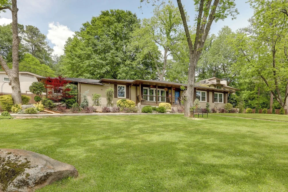 Spacious Atlanta Home w/ Yard ~ 9 Mi to Downtown