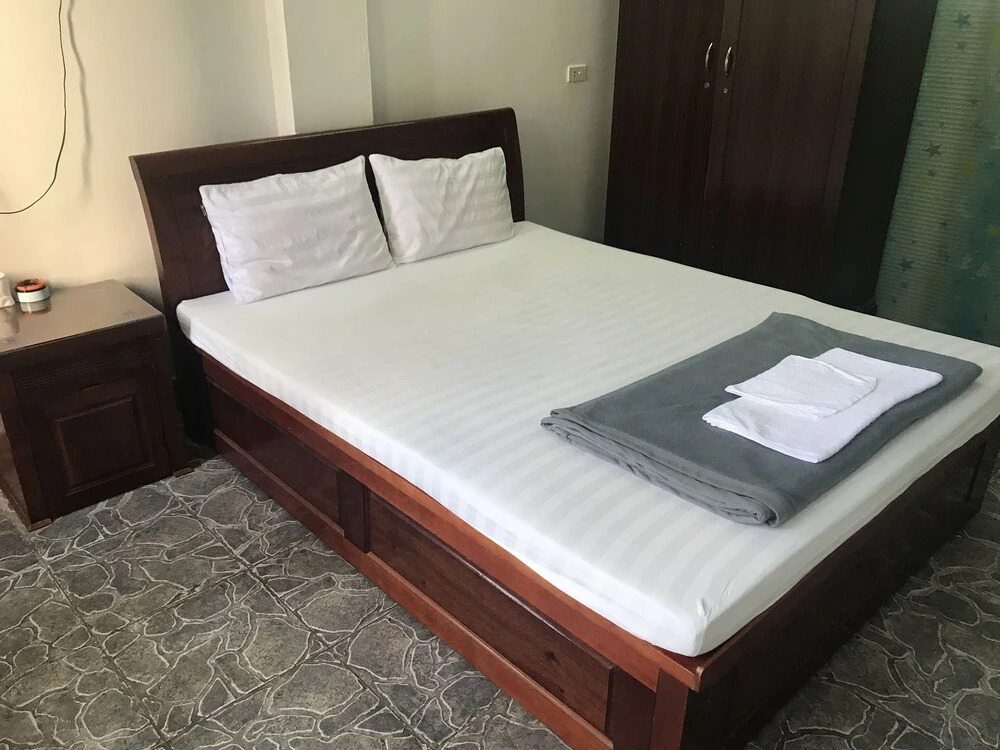 Bich Thuy Motel by OYO Rooms