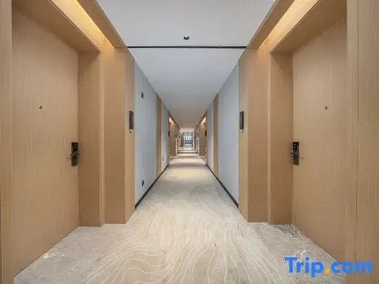Banlan Hotel (Tashkurgan Jincao Tan Scenic Area Branch)