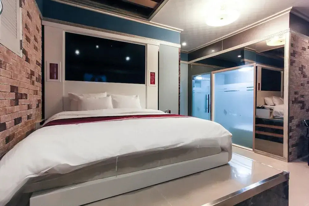 Jeju Aewol Show Drive in Unmanned Hotel