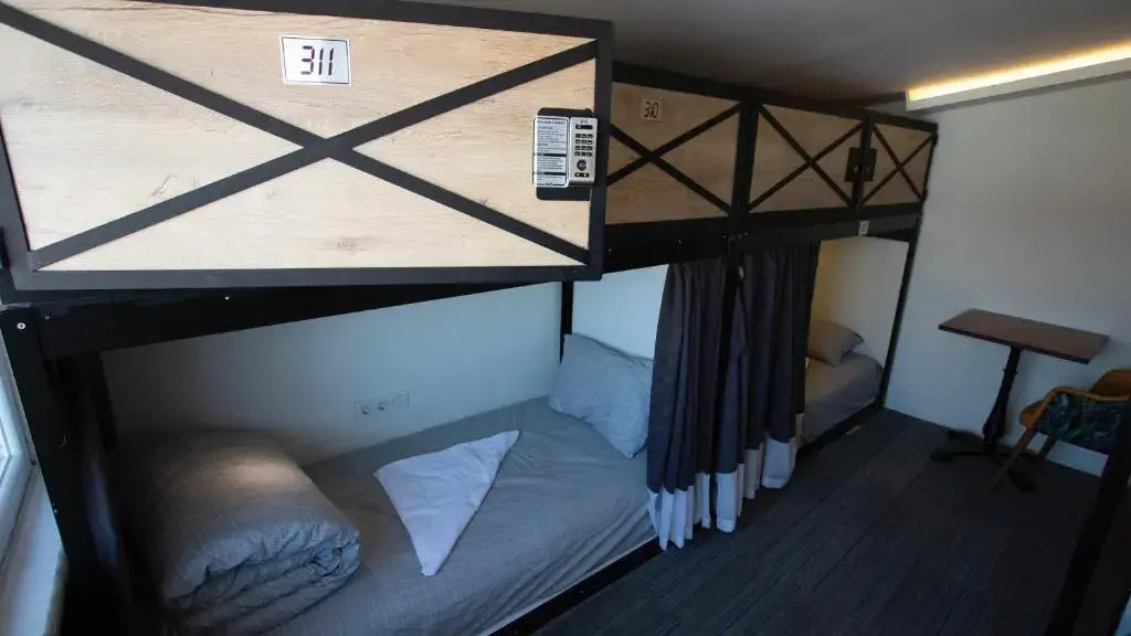 musk hostel