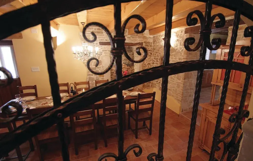 Awesome Home in Manjadvorci With Wifi and 3 Bedrooms
