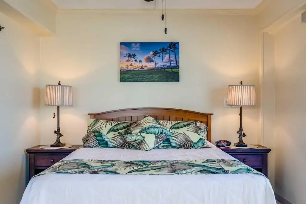 Ilikai 1243 2 Bedrooms 2 Bathrooms Condo