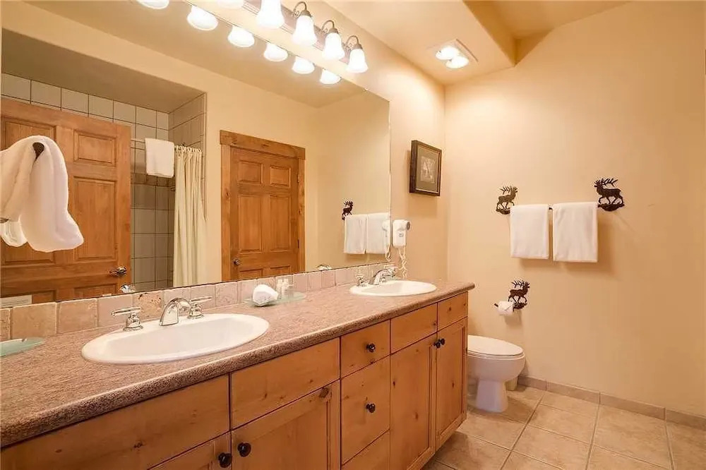 2206 Timberline Lodge, Trappeur's Crossing Apartment 2