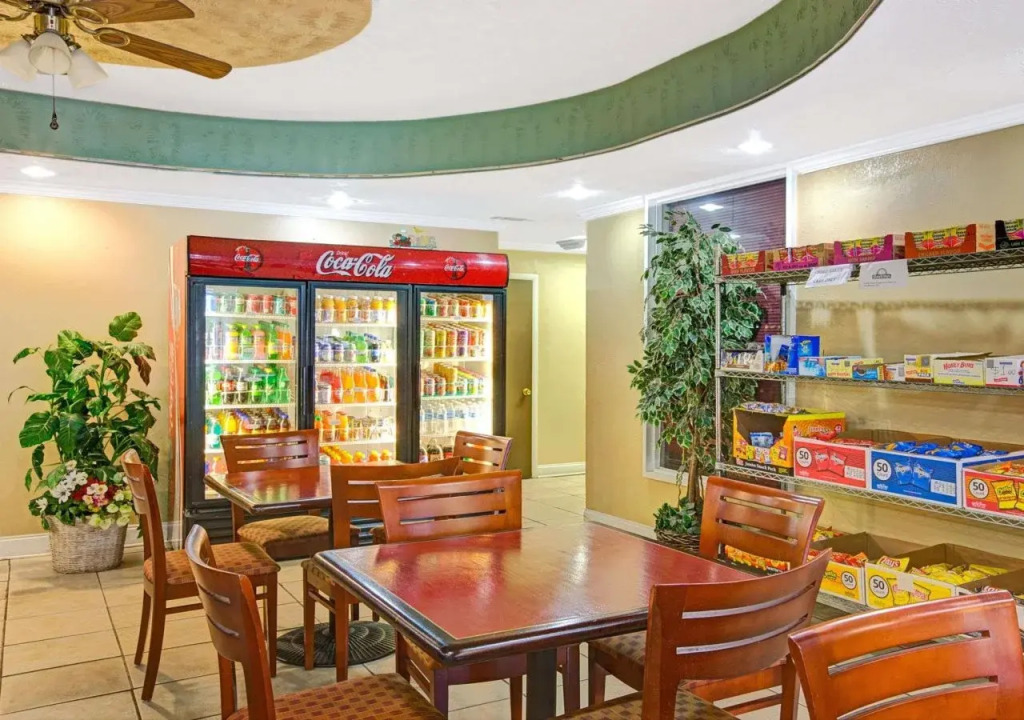 Days Inn Charlotte North-Speedway-UNCC-Research Pa