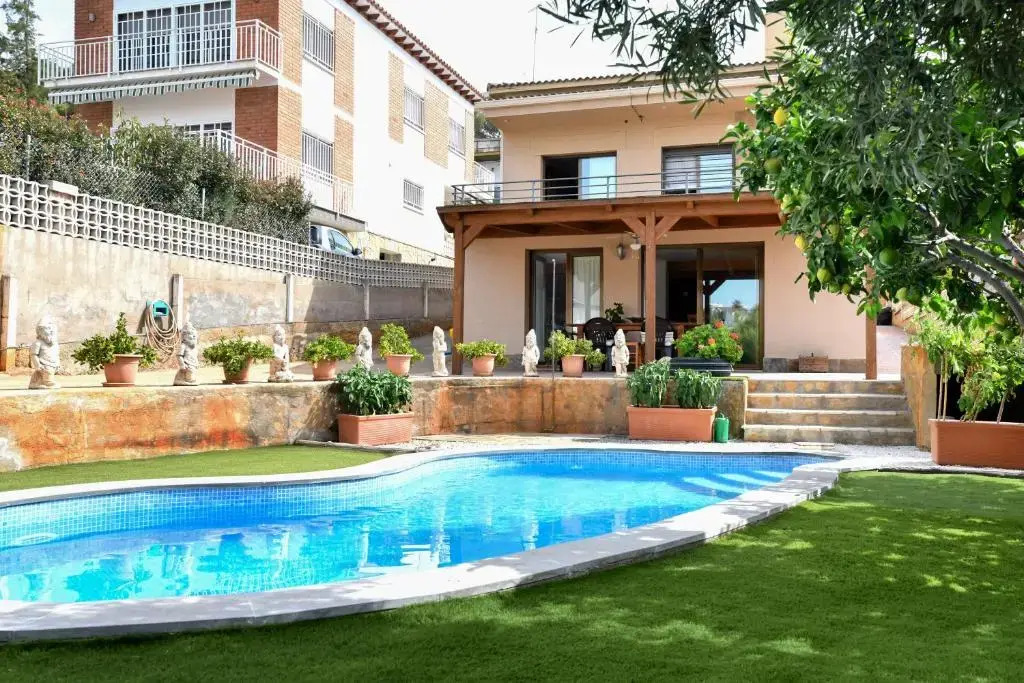 Agradable Casa Con Piscina A 5´Del Mar