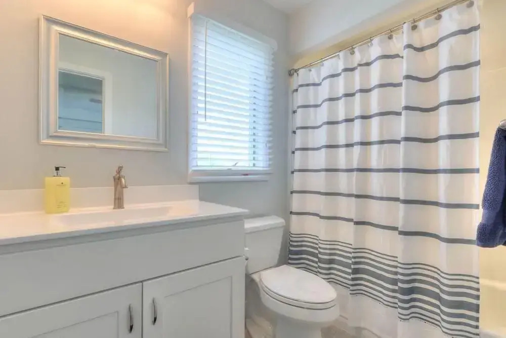 Bayard Avenue 2202a