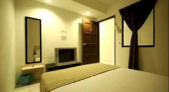 Leisure Home Stay - Gemilang