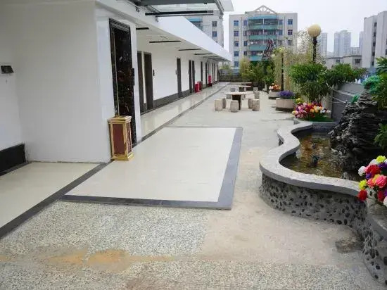 Yijing Hotel