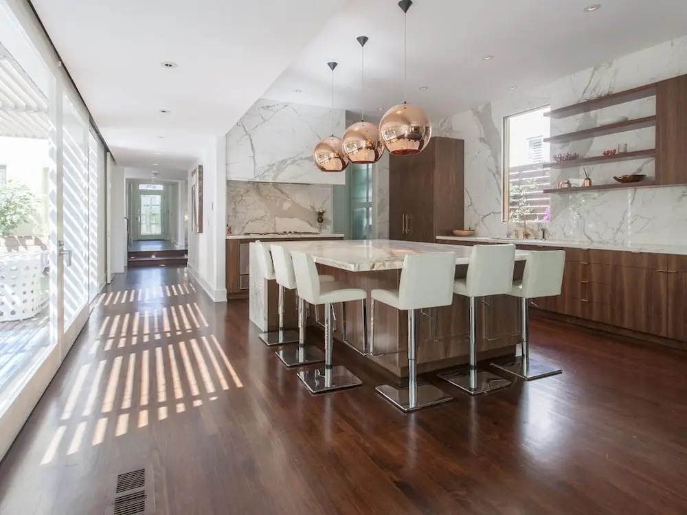 Villa Aileen - Contemporary Family Home