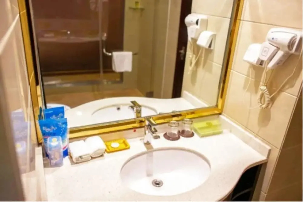 Karen Hotel
