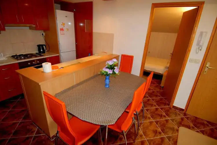 Guesthouse Konti