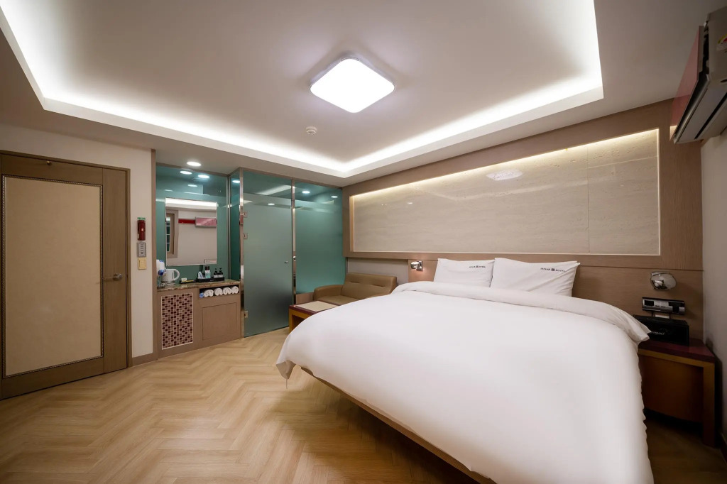 Sugar Hotel