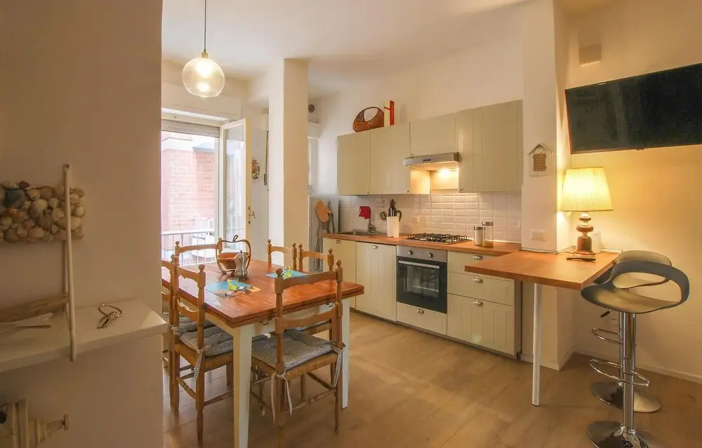Nice Apartment in Civitanova Marche With Wifi and 3 Bedrooms