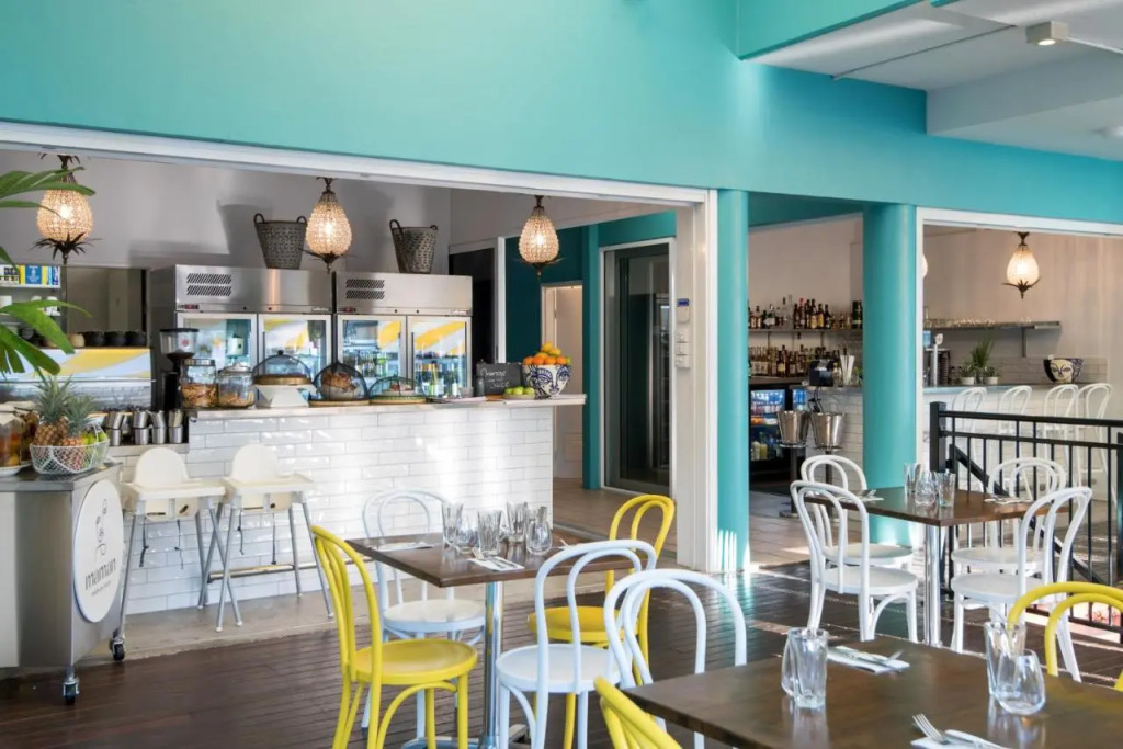 Le Cher Du Monde Adults Only