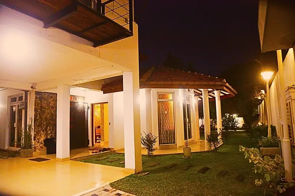 Ared Villa