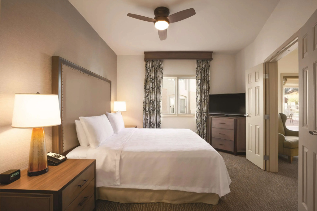 Homewood Suites Tucson St. Philips Plaza University