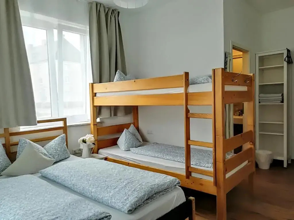 House LA Neuschwanstein Blick - Budget City Hotel
