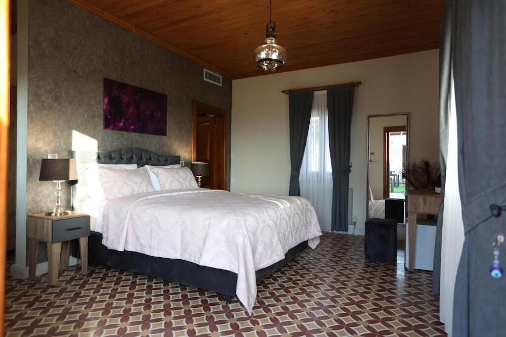 Tarihi Kumbaba Otel