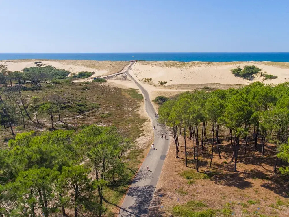 Cozy Mobile Home With a Covered Terrace 800 m From the Beach