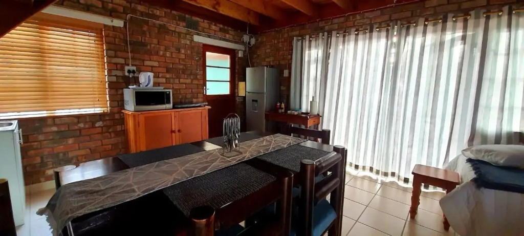 Cozy Cottage +/- 500m from the beach