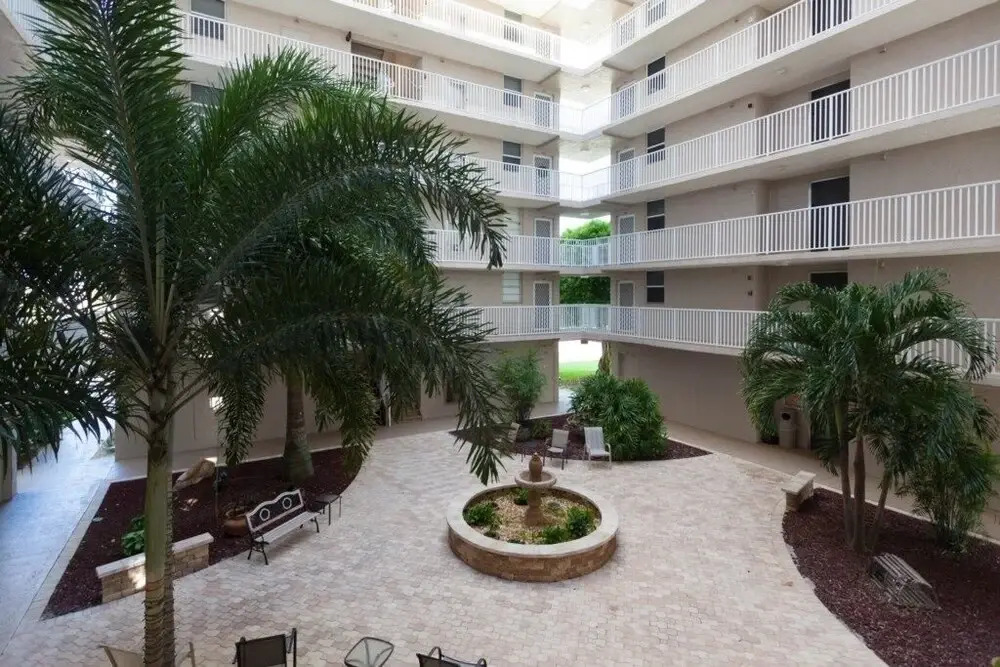 Garrett's Bonita Beach & Tennis Condo 1 Bedroom Condo by Redawning
