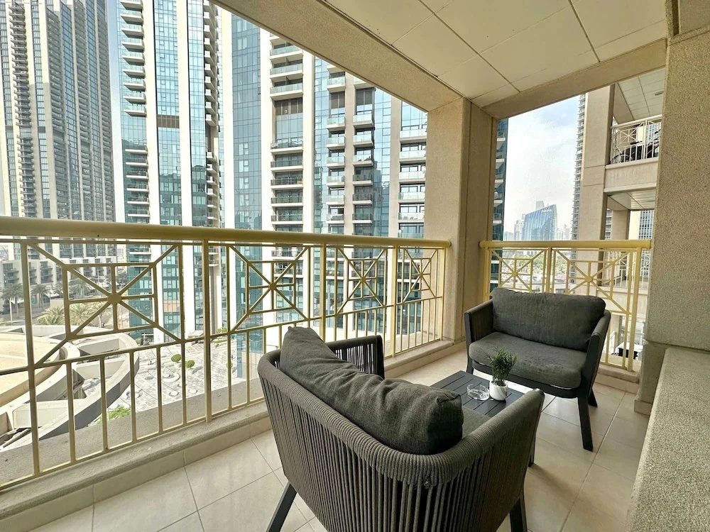 Silkhaus Luxury 1BR Emaar Near Burj Khalifa