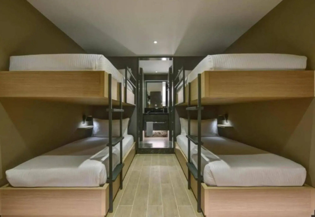 Private Resting Suite, Plaza Premium Lounge - Gateway@klia2