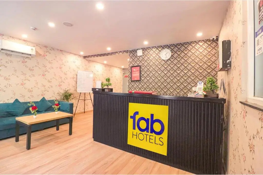 FabHotel Pantao Stays