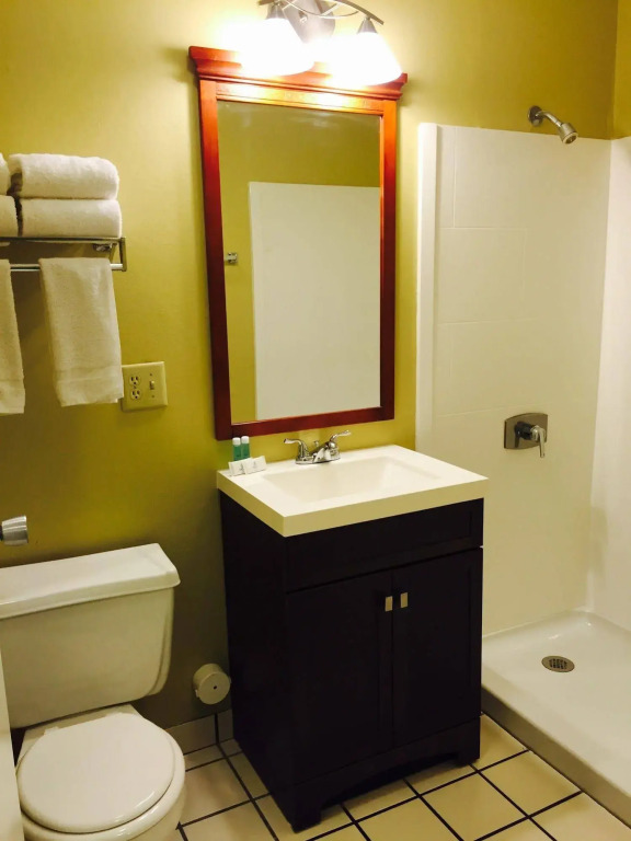 Carolina Pine Inn near Southern Pines-Pinehurst