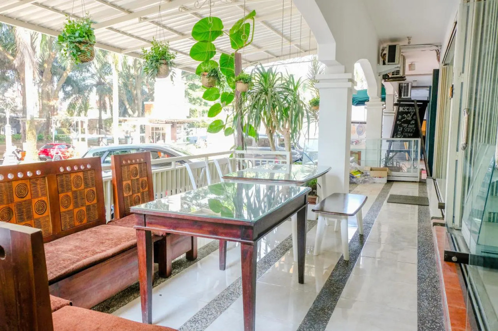 OYO 1507 Mahveen Family Residence