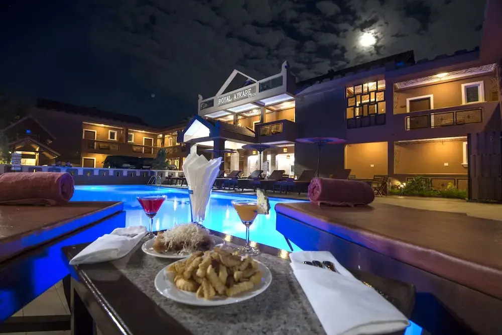 Royal Aykare Lodge