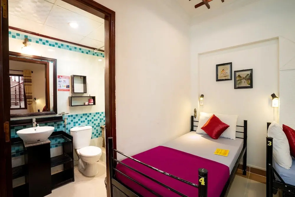 Tribee Ede Central Hostel