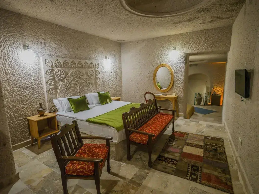 Kalsedon Cave Suites