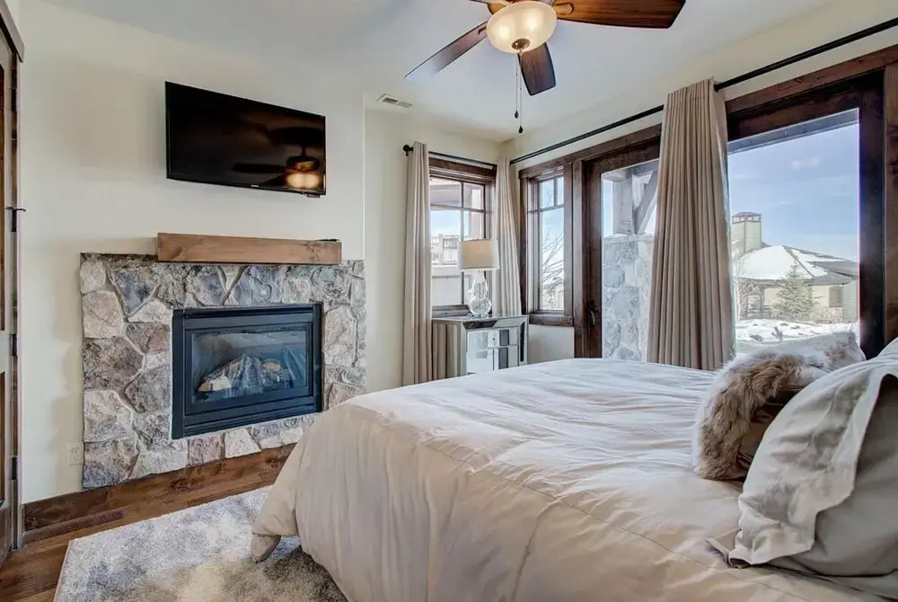 Coopers Collection 8 - Fairway Ski and Golf Retreat