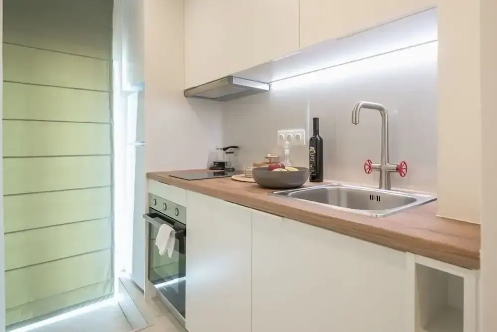The Urban Loft 2 - Athens Unique Oasis