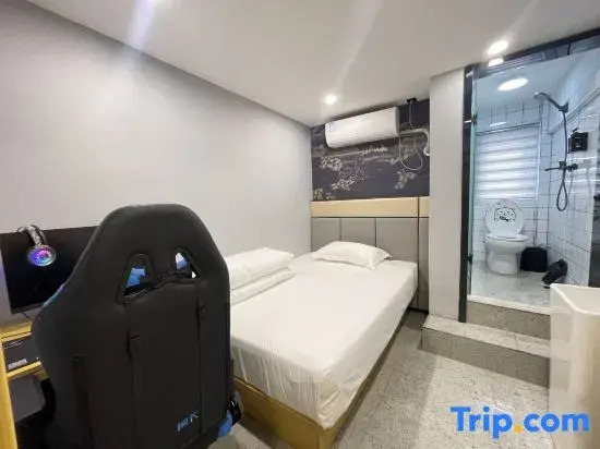 S E-sports Intelligent Hotel (Taiyuan Zhonglou Street Railway Station Branch)