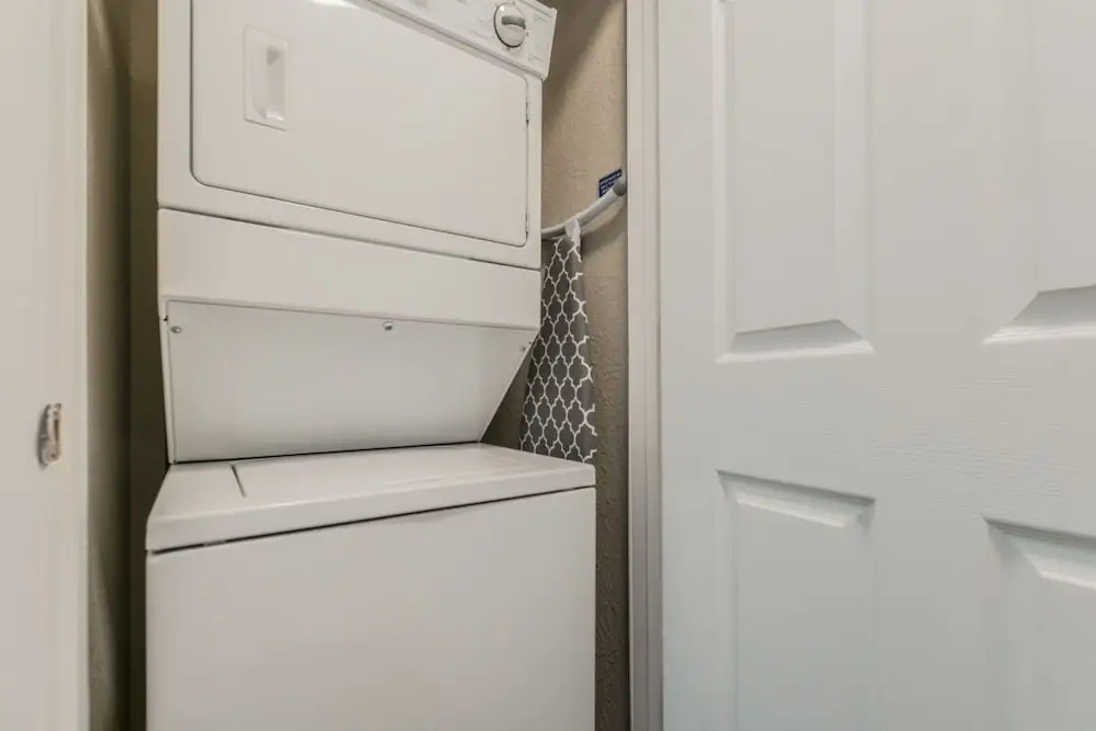 BC-522: Channelside Luxury Apartment