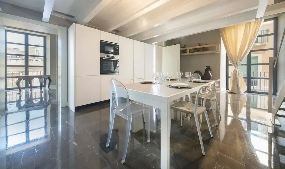 Duplex la nau