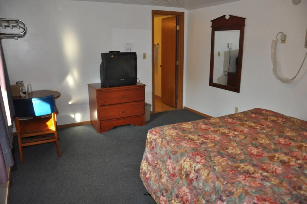 Quality Lodge - Cedar Point Area