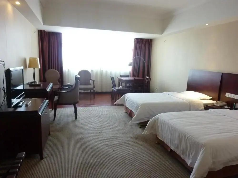Wenfeng City Hotel