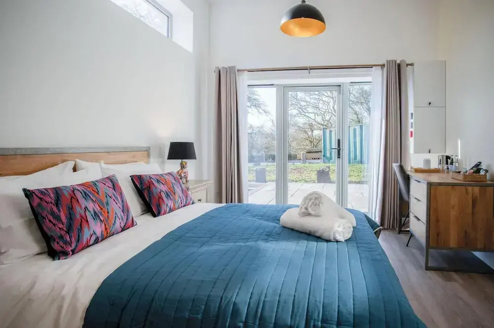 Suite 11 - Sleeping Giant Hotel - PEN Y CAE Inn