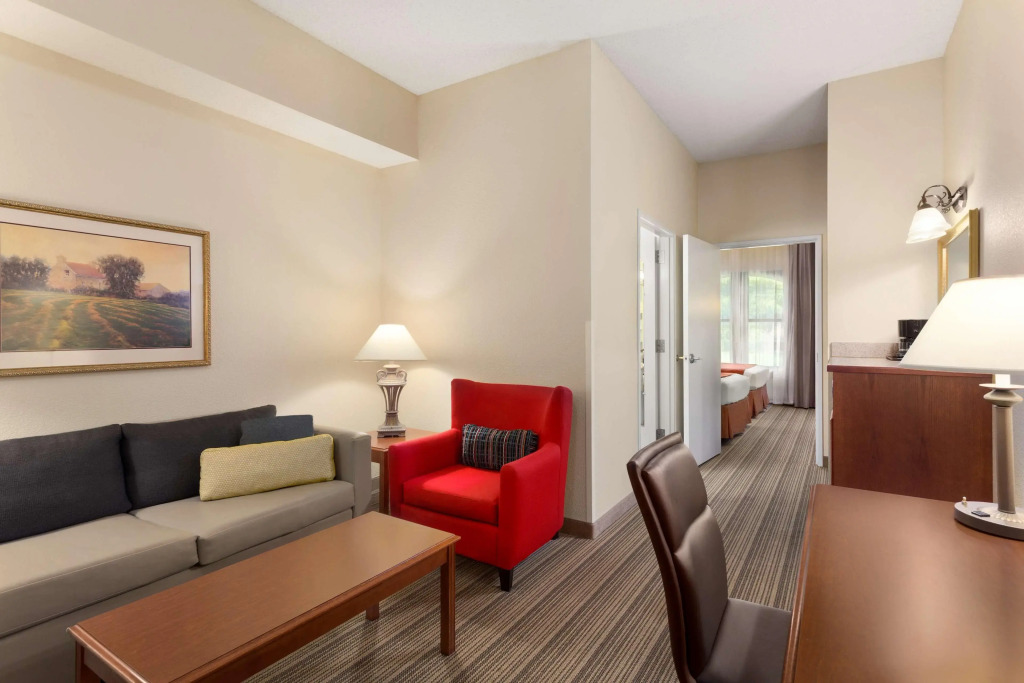 Country Inn & Suites by Radisson, St Charles Historic District