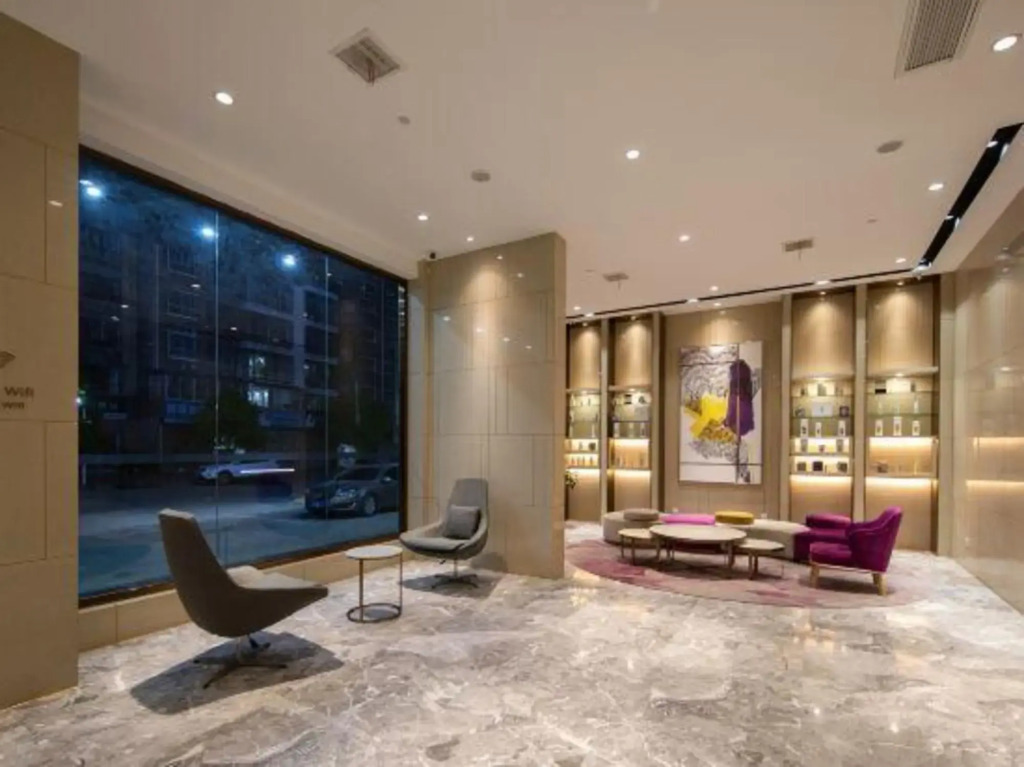 Lifeng Hotel (Guangshui Yingshan Branch)