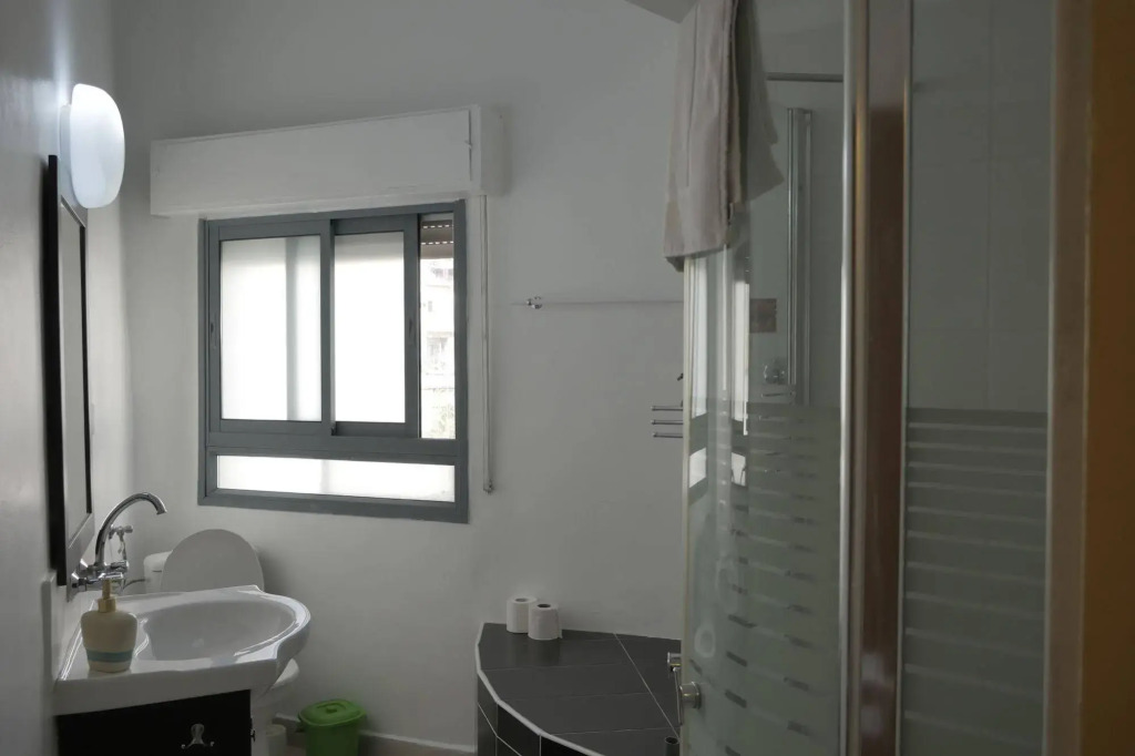 Allenby 2 Bed and Breakfast