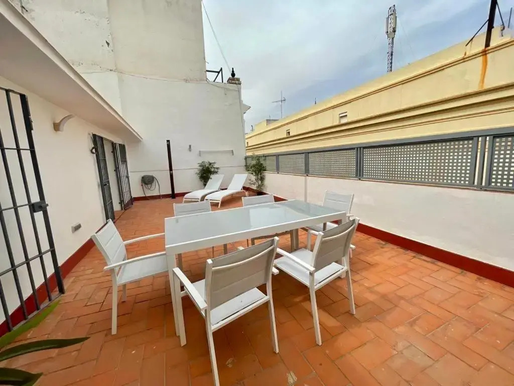 Duplex Con Terraza Privada, 200 Metros De Catedral