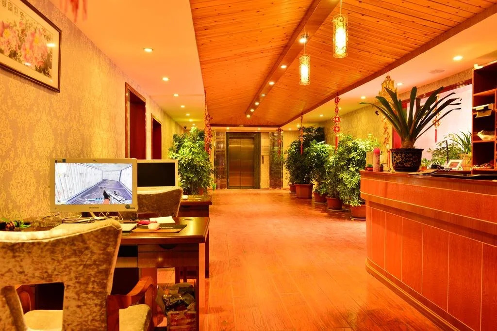 Xizang Linzhi JIalong Hotel